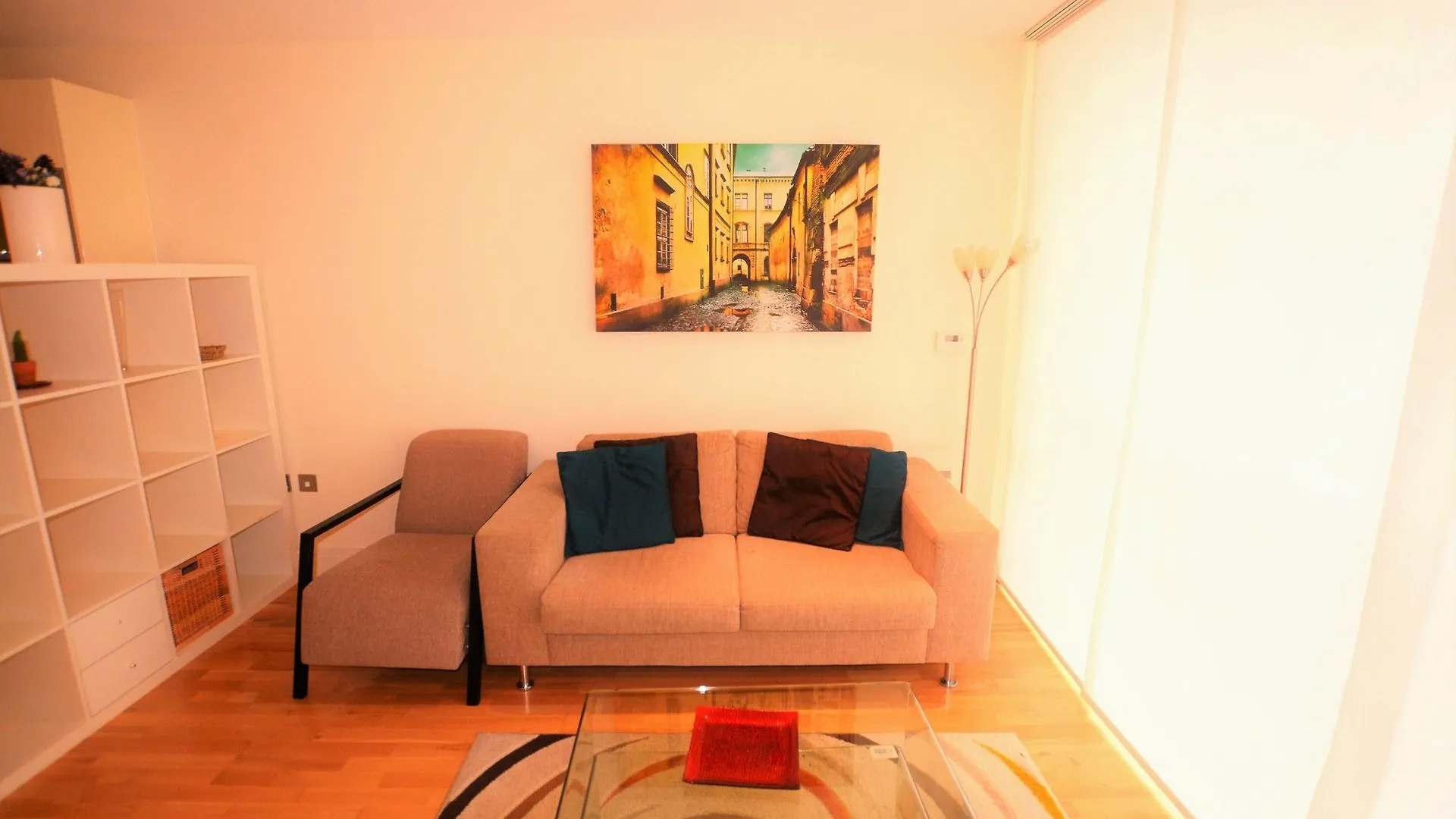 Zen Apartments - London City Airport