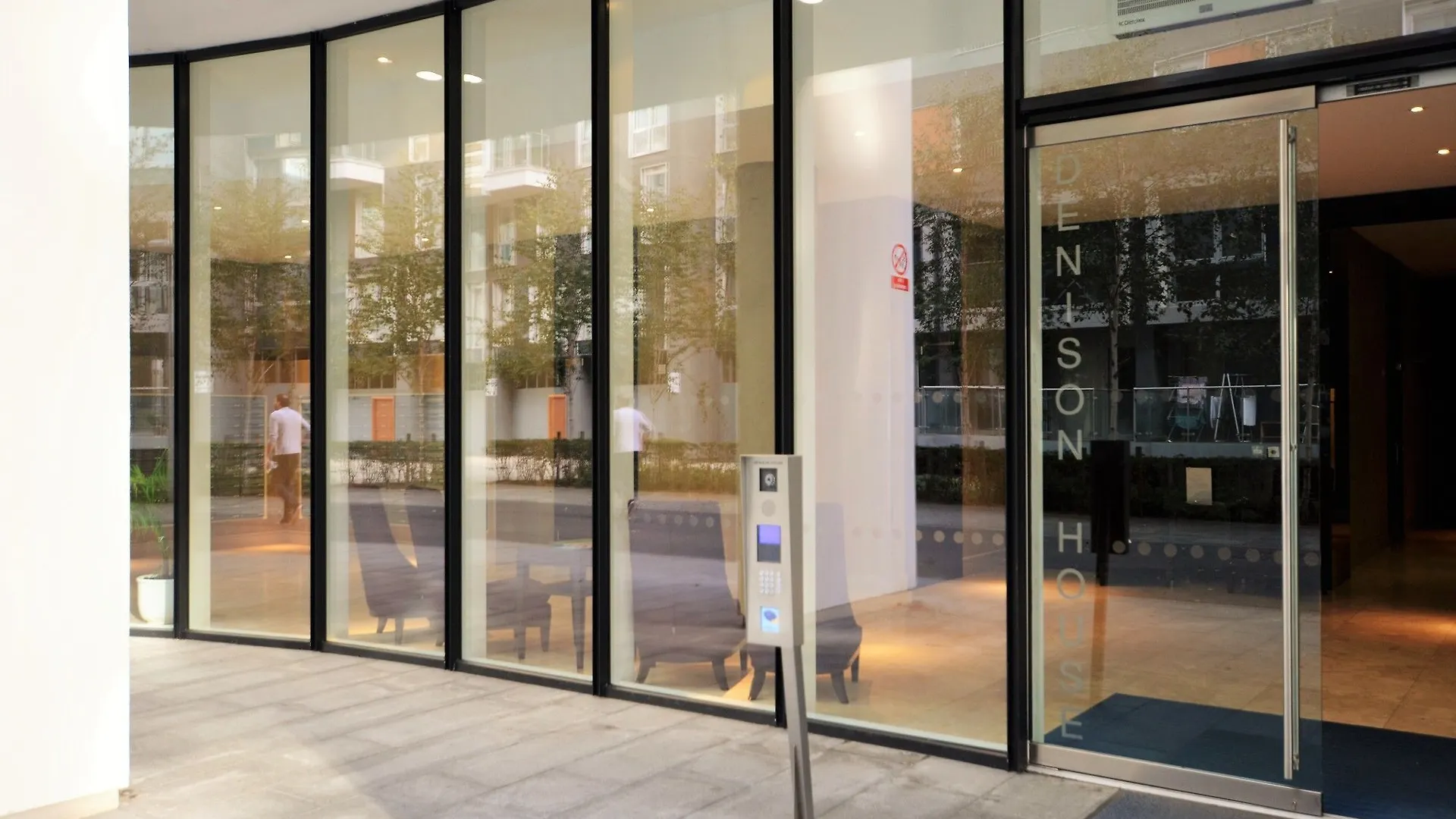 Zen Apartments - London City Airport