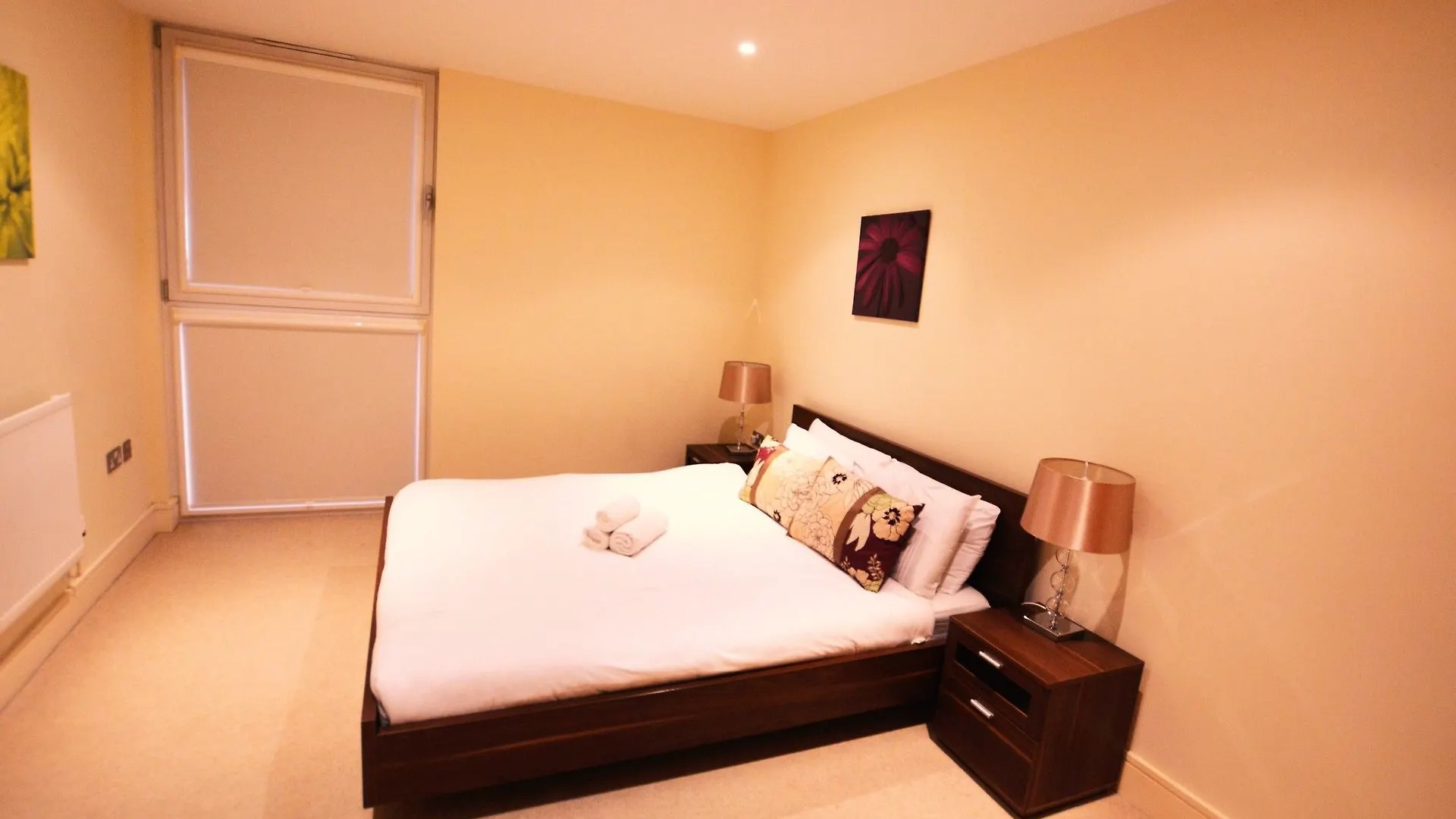 Zen Apartments - London City Airport 0*,
