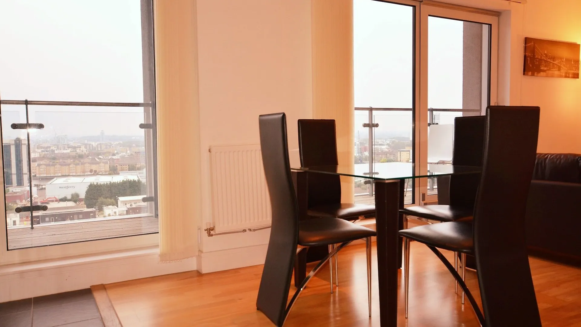 Zen Apartments - London City Airport