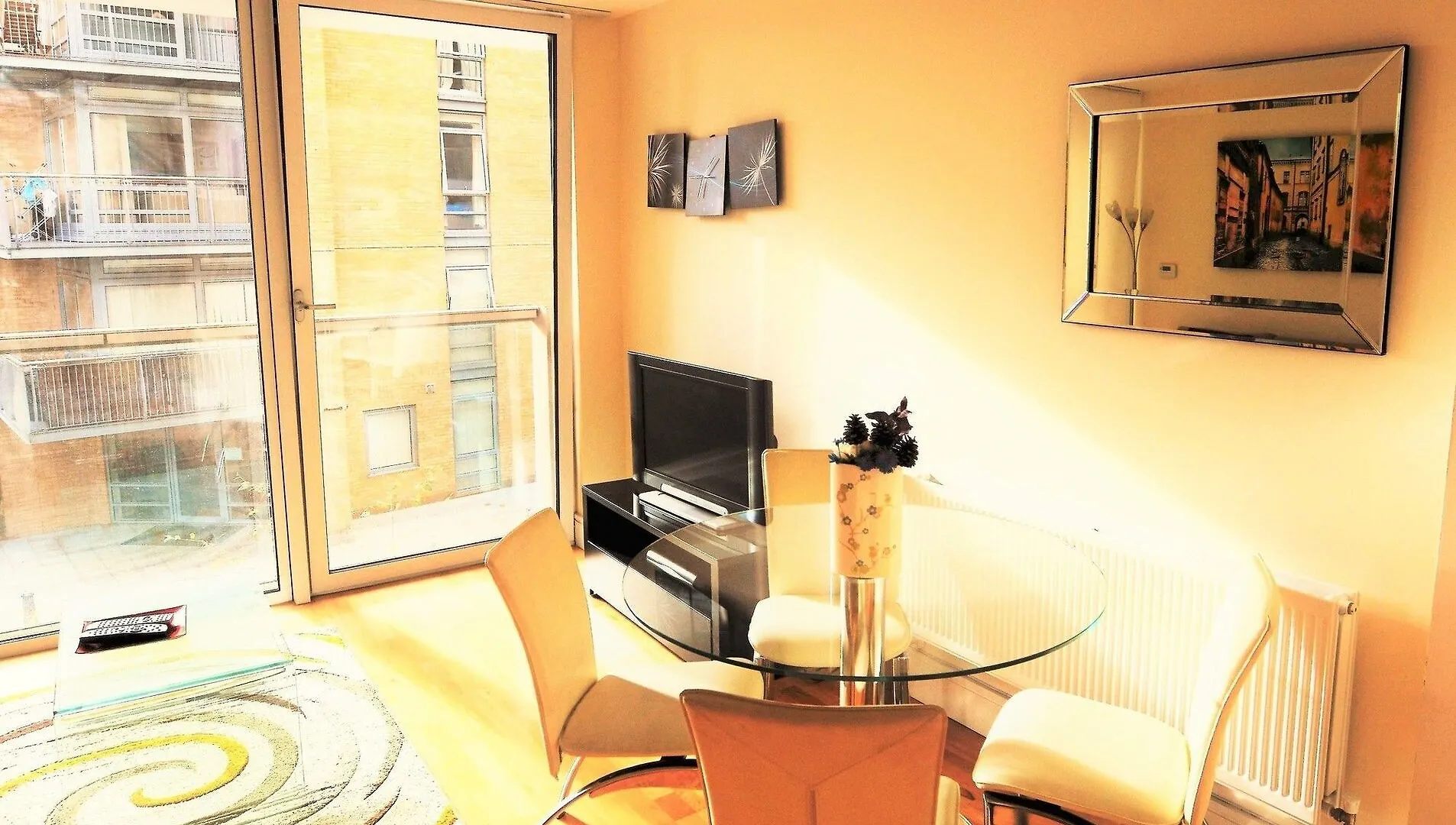 Zen Apartments - London City Airport