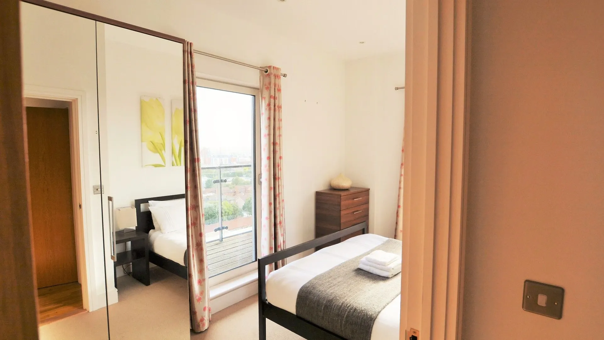 Zen Apartments - London City Airport