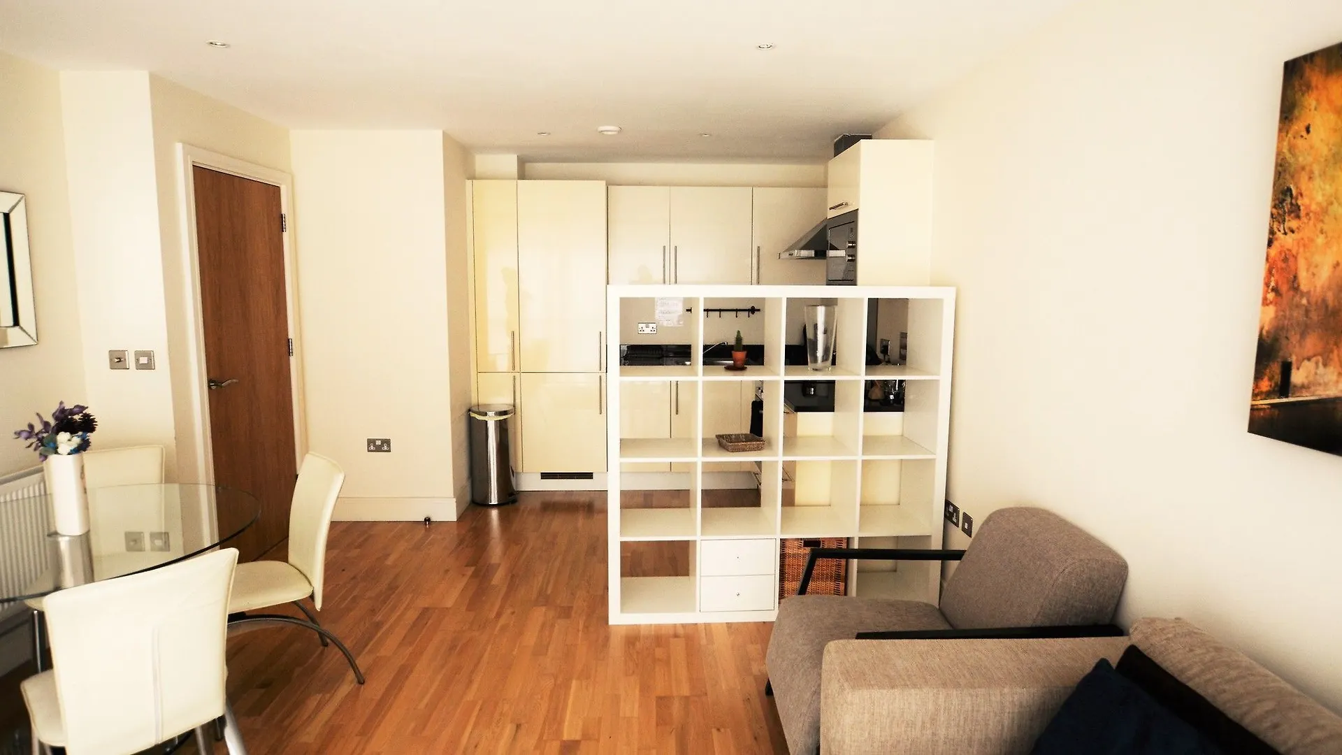 Zen Apartments - London City Airport