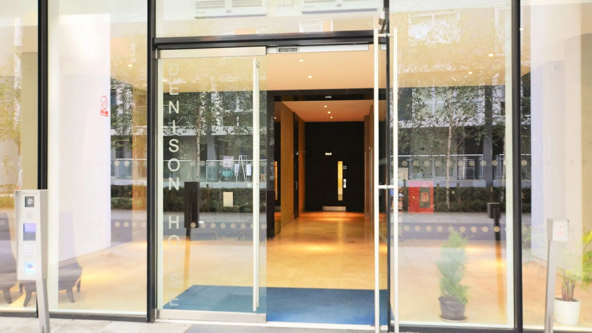 Zen Apartments - London City Airport