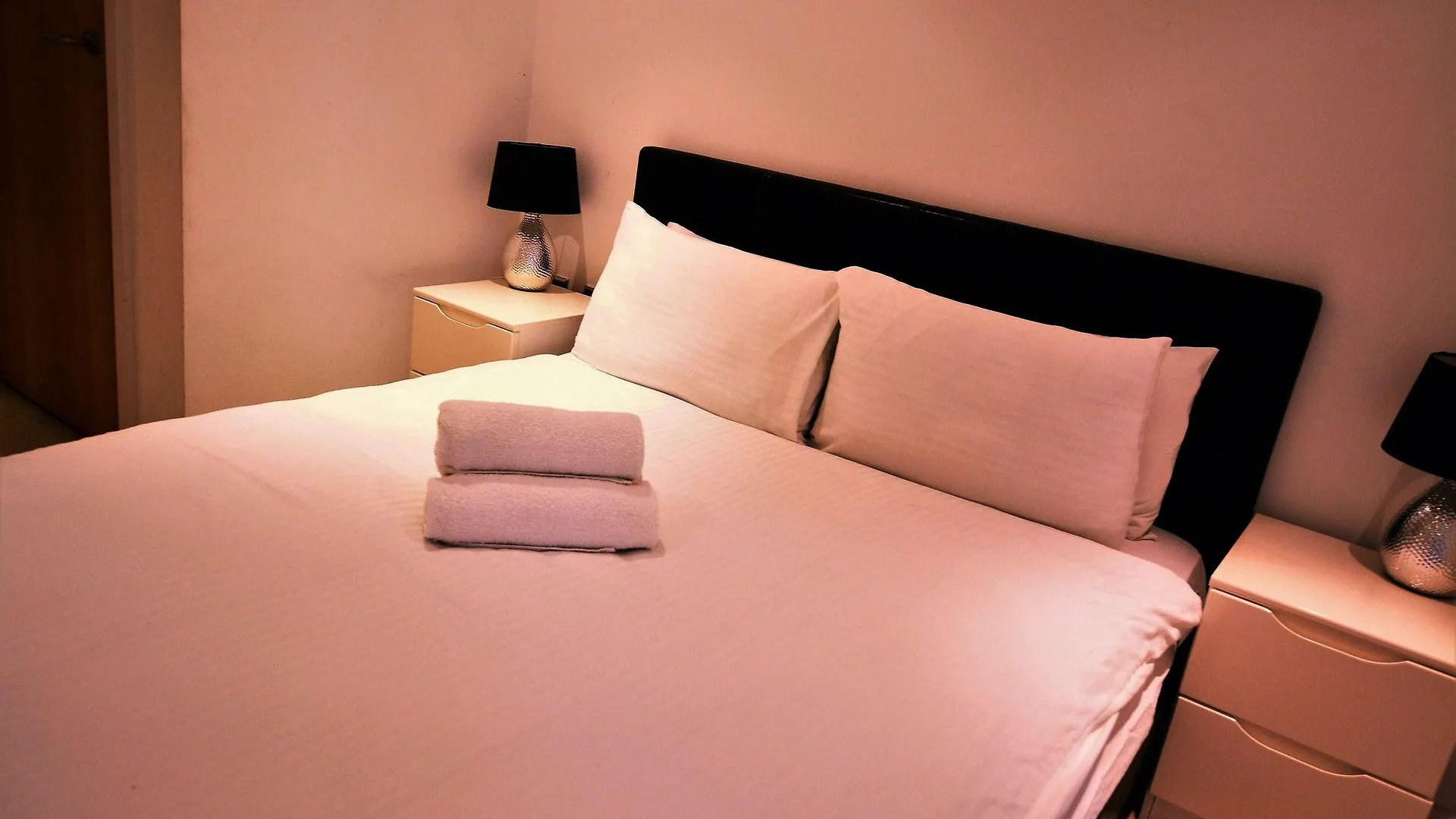 Zen Apartments - London City Airport