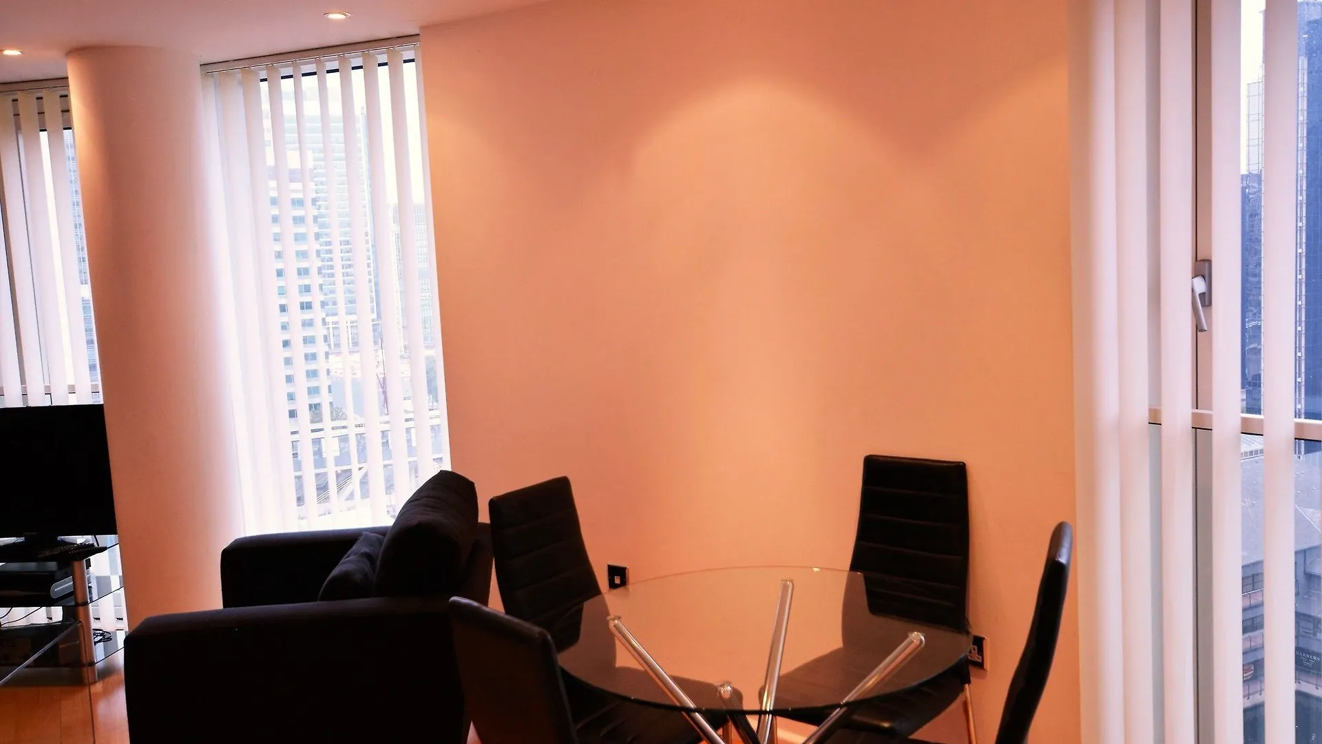 Zen Apartments - London City Airport United Kingdom