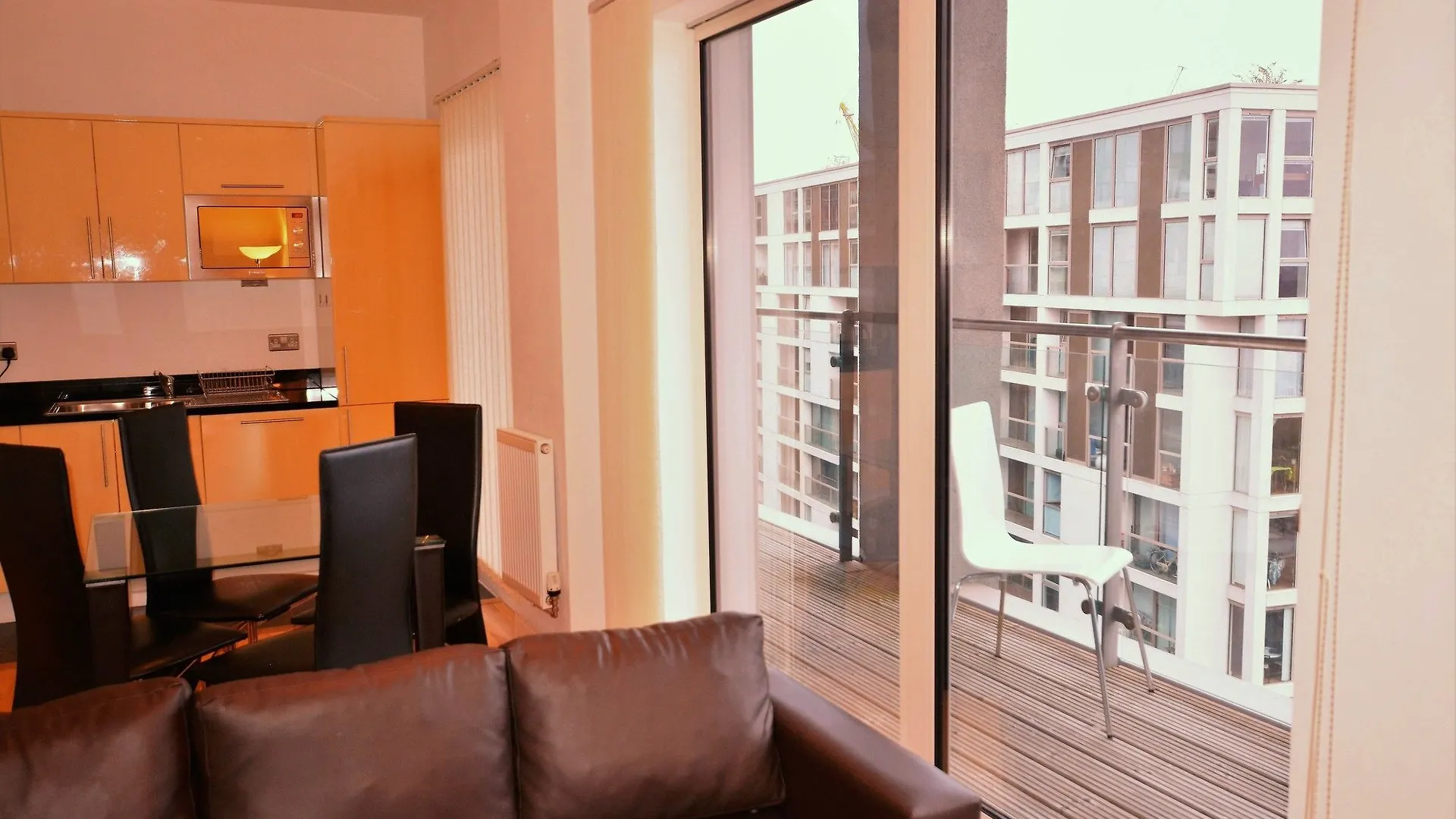 Zen Apartments - London City Airport