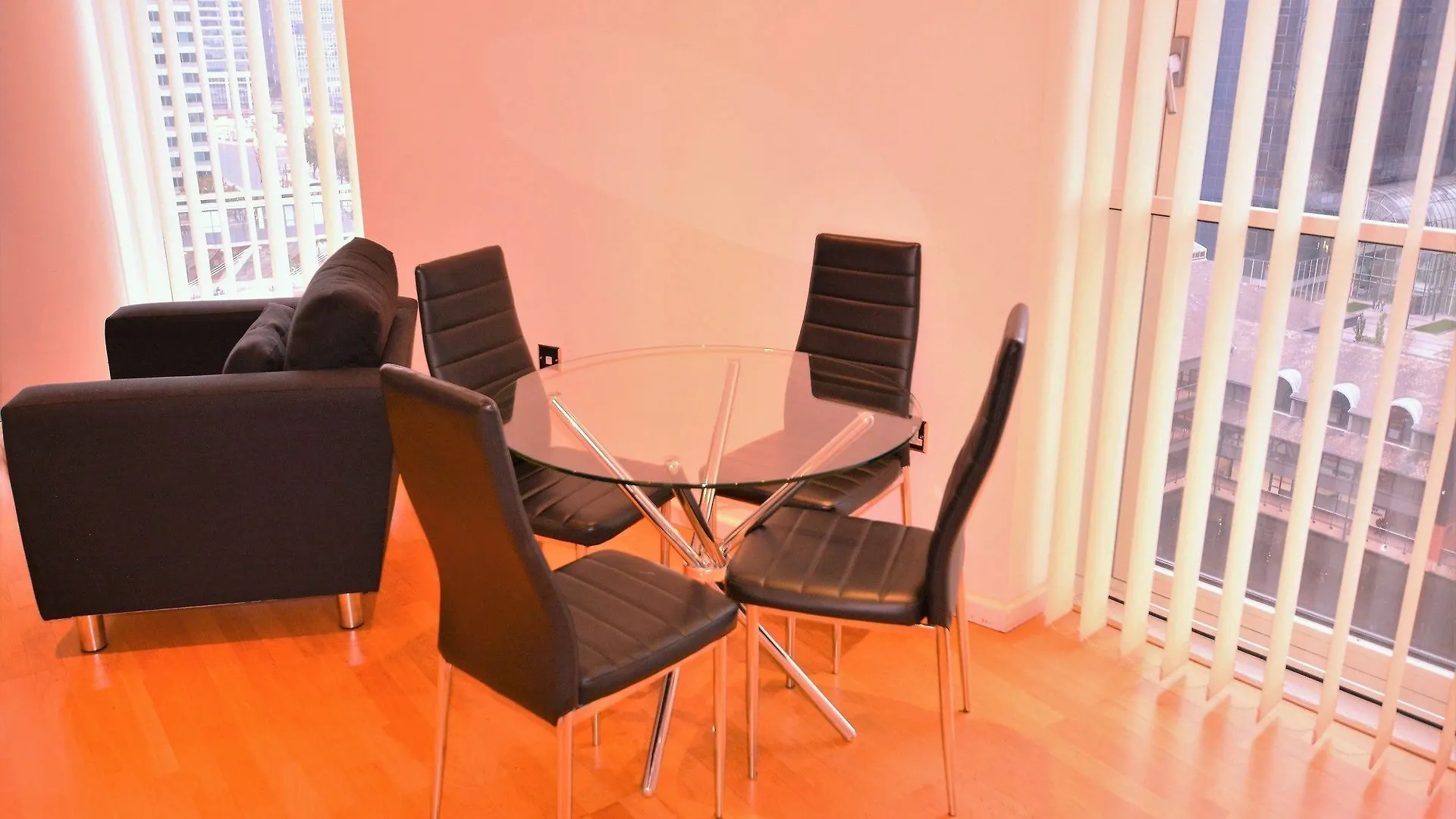 Zen Apartments - London City Airport